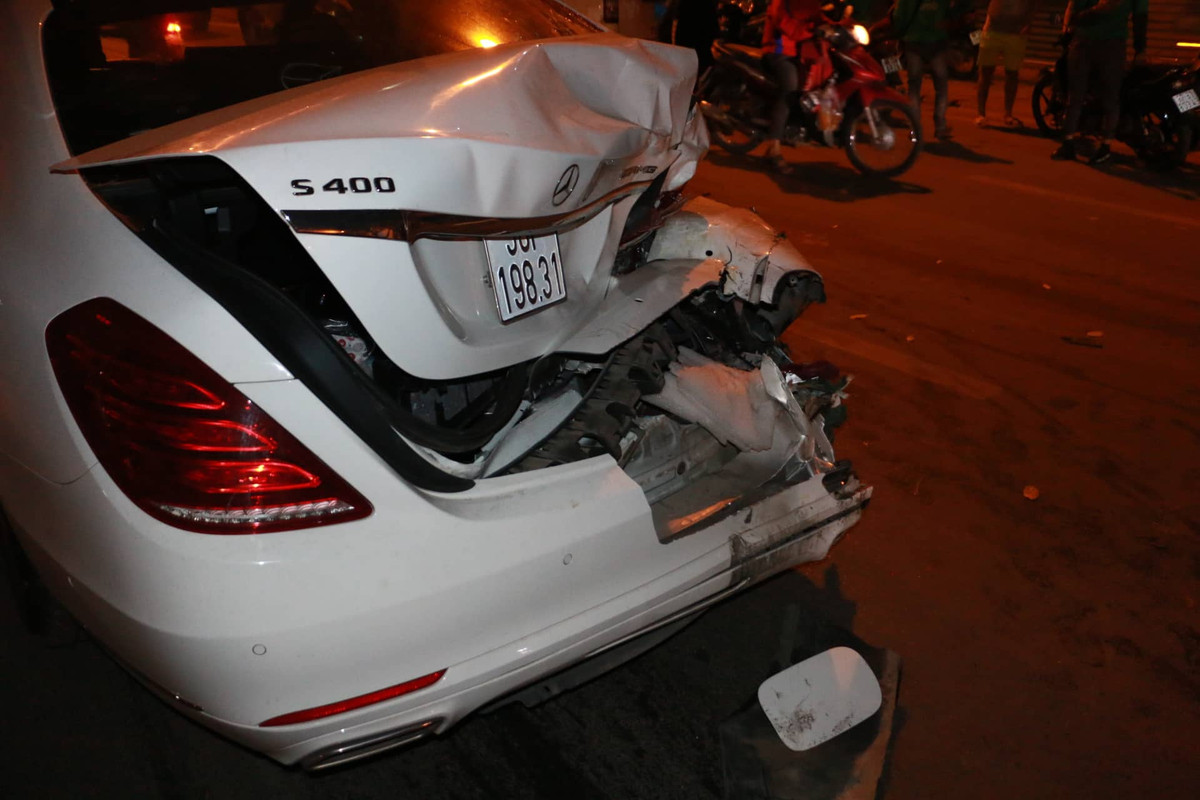 Toan canh vu “xe dien” gay tai nan o duong Lang khien 3 nguoi thuong vong-Hinh-3