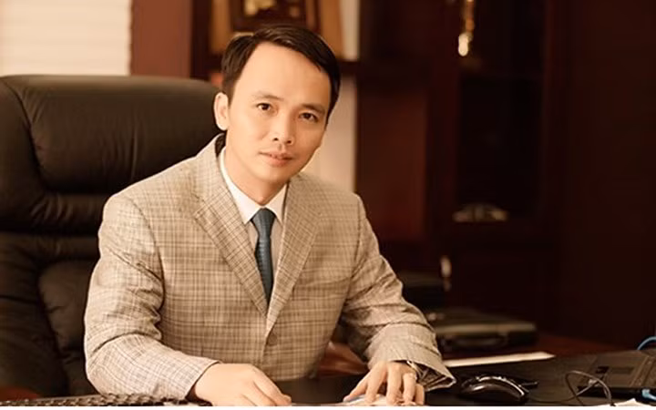 Ông Trịnh Văn Quyết - Chủ tịch HĐQT CTCP Tập đoàn FLC đã có lần "soán ngôi" ông Phạm Nhật Vượng trong bảng xếp hạng những người giàu nhất sàn chứng khoán Việt Nam