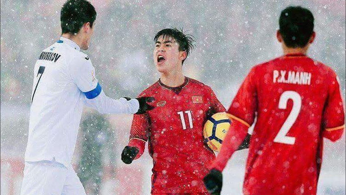 Đây không phải lần đầu tiên cầu thủ của Hà Nội FC có những hành động dằn mặt đối phương khi các đồng đội bị phạm lỗi nguy hiểm.