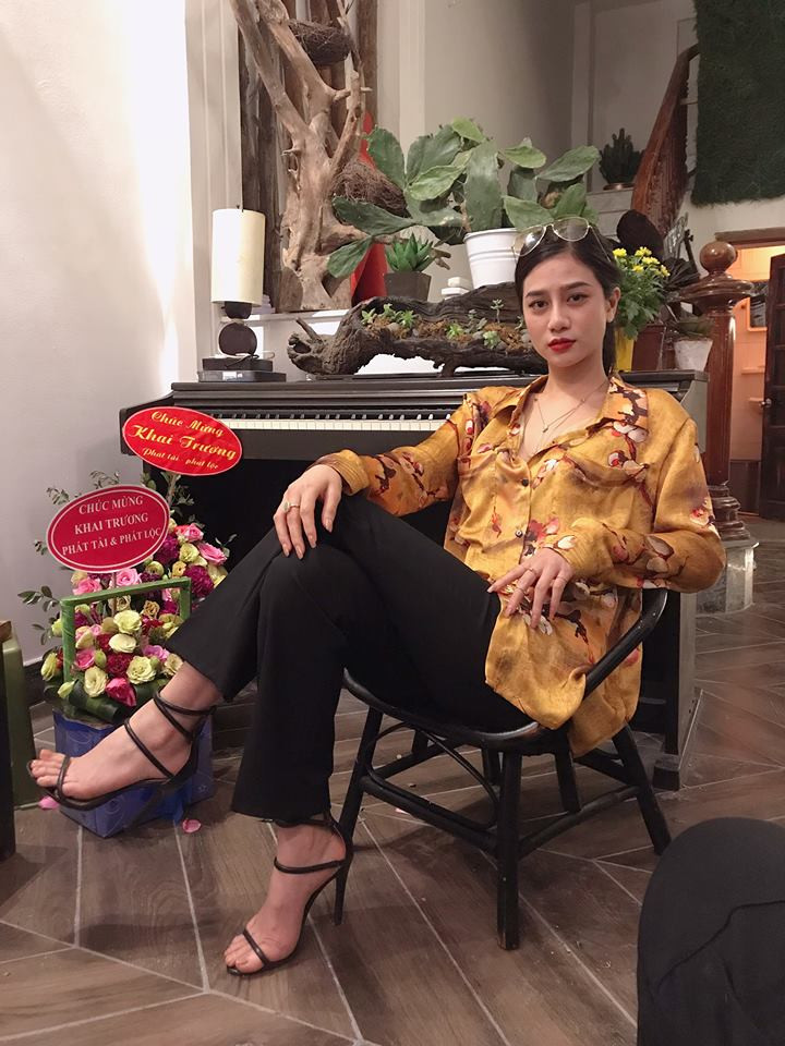 Chính nhiếp ảnh Châu Nguyễn cũng phải khen với Ngọc Bích rằng "Có lẽ không cần chỉnh sửa ảnh với vóc dáng đẹp như thế này”.