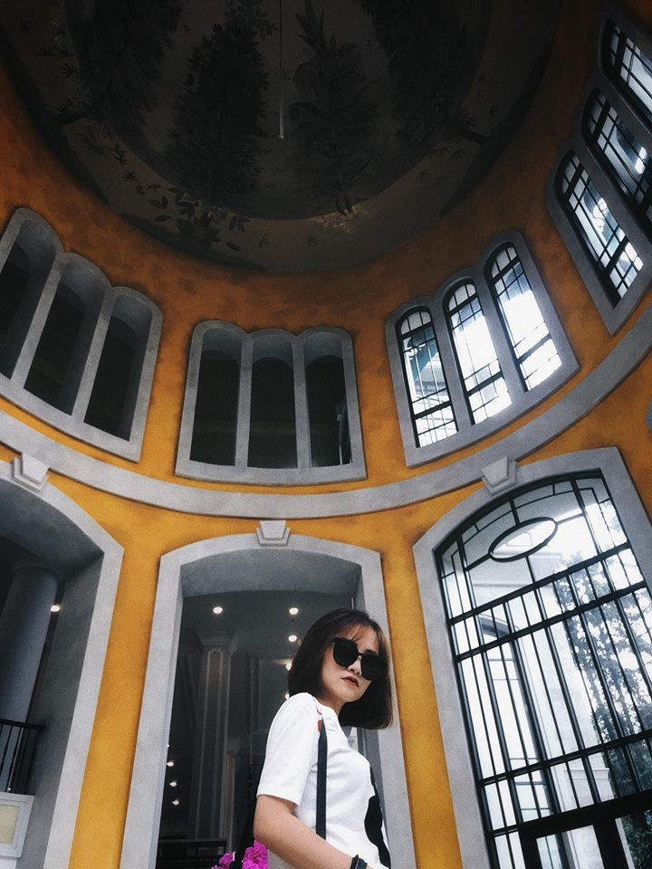 Nhiều bạn trẻ đã tới tòa nhà này còn khẳng định 100% rằng chỉ cần đứng vào là bạn sẽ có ảnh đẹp.