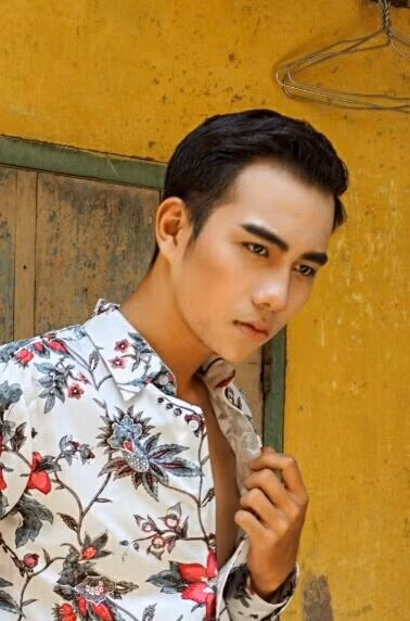 Cùng ngắm nhìn hình ảnh cực đẹp của nam sinh trường Điện ảnh "thu phục" fan nữ bằng vẻ điển trai vốn có. Ảnh sử dụng trong bài: Facebook nhân vật.