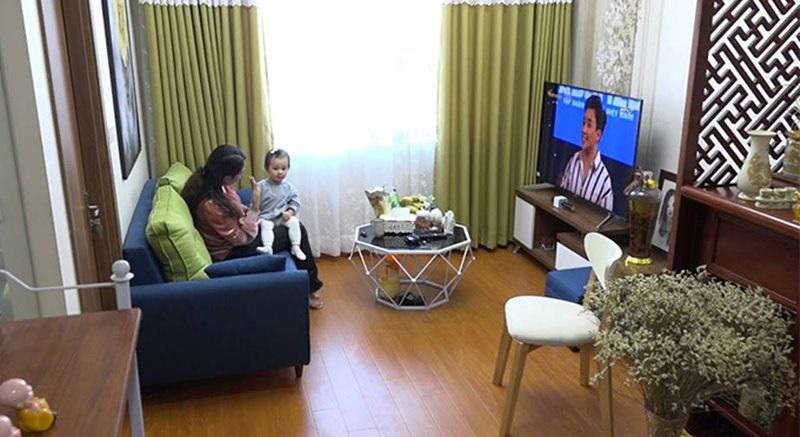 Căn hộ này có một phòng khách, hai phòng ngủ và một khu bếp. Mọi thứ trong nhà đều do một tay cô sắp xếp, lên ý tưởng thiết kế.