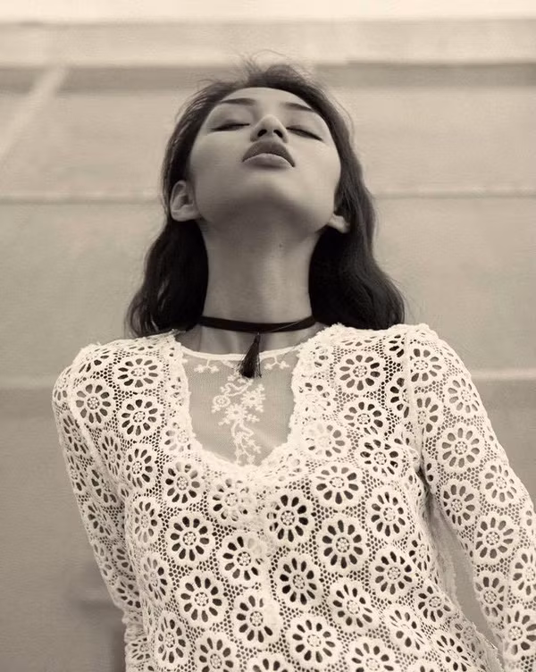 Một trong những nữ sinh Học viện Hàng không được nhiều người chú ý gần đây là Ngô Bảo Ngọc hay còn được biết tới bằng nickname Ngọc Mint.