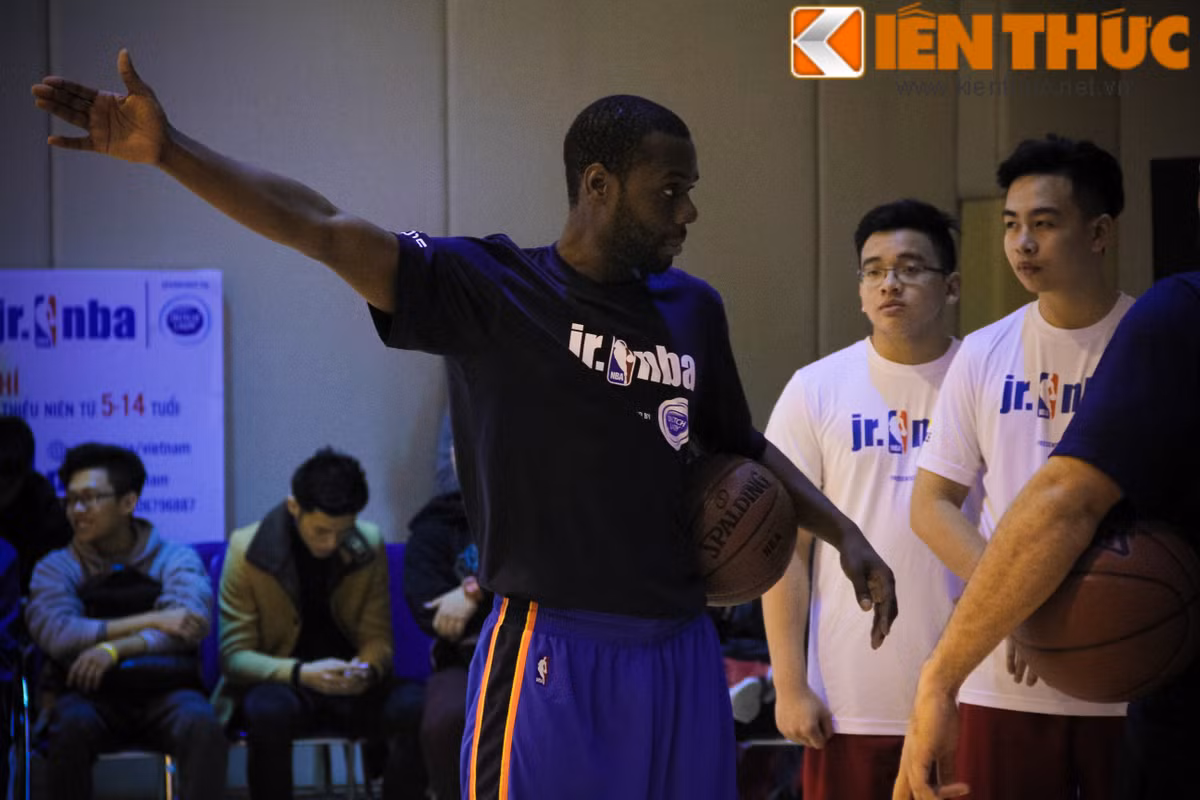 Trại tập huấn môn bóng rổ lần này đã thu hút được rất nhiều các bạn trẻ của Hà thành thích thú tham gia.