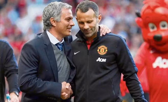 Trước khi ngồi vào ghế nóng tại Man United, Jose Mourinho mới chỉ nhận một thất bại duy nhất trước Quỷ đỏ thành Manchester trong suốt quãng thời gian làm việc tại sân Stamford Bridge.