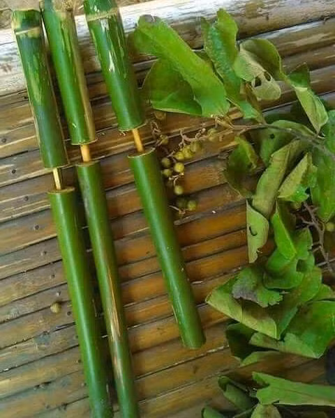 Là một dạng dụng tự chế, "ống phốc" là trò chơi mà mấy thằng con trai thường xuyên trêu chọc nhóm con gái đang nhảy dây ở góc sân.