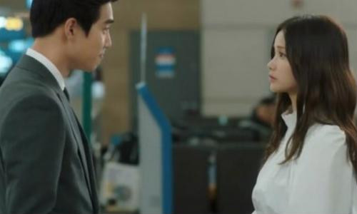 Phu nu co the nhan ra dan ong giau chi sau vai giay