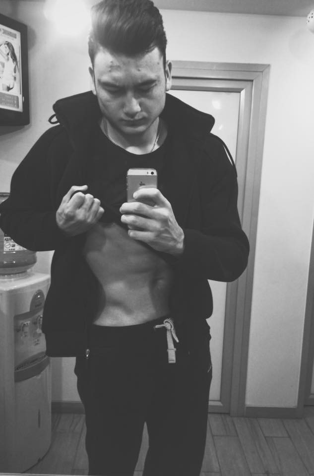 Văn Lâm tha thiết mong chiến lược gia người Nhật tạo cơ hội bởi đó là năm cuối cùng đủ tuổi dự SEA Games. Tuy nhiên, những gì chàng thủ môn có bố người Việt, mẹ người Nga nhận được chỉ là dòng tin nhắn từ chối của HLV Miura: "Chúng tôi đã bàn bạc về trường hợp của cậu. Chúng tôi không thể triệu tập cậu được".