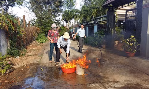 Hoang mang nuoc gieng boc chay o Buon Ma Thuot