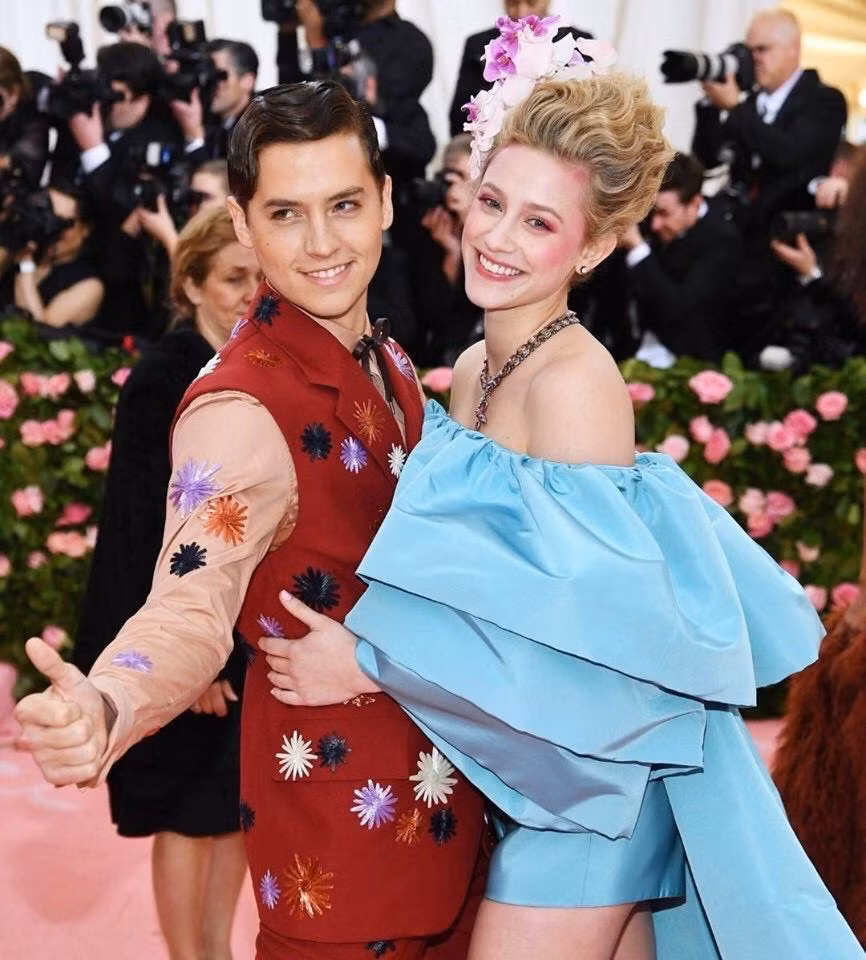 Met Gala 2019 còn chứng kiến sự xuất hiện của khá nhiều ngôi sao lớn tới dự.