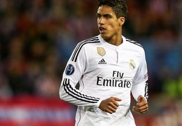 Mới đây, truyền thông Tây Ban Nha đưa tin Mourinho ấp ủ 1 bản hợp đồng bất ngờ cho MU và cái tên được điền đó là Raphael Varane.