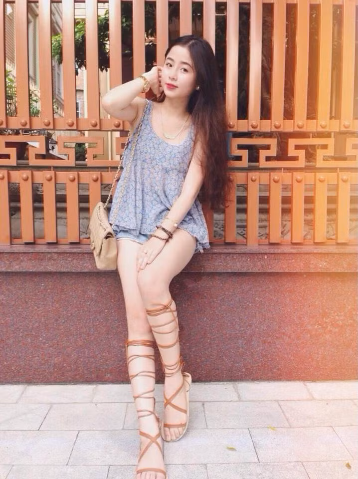 Sau khi sinh đẻ, Nam Thương vẫn giữ nguyên vóc dáng khiến nhiều người ngưỡng mộ.