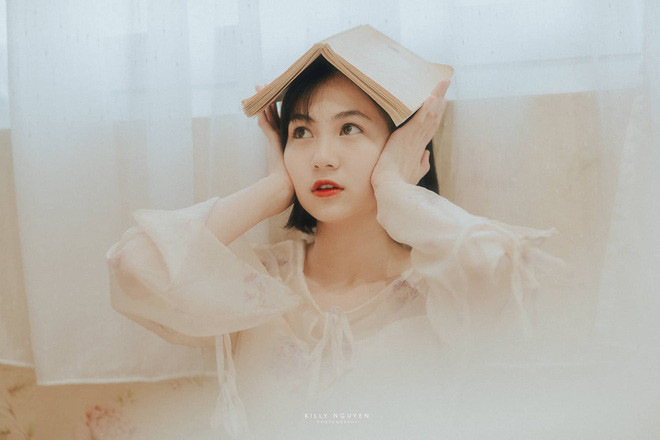 Nụ cười tỏa nắng khiến nữ sinh ĐH Y Hà Nội, luôn nổi bần bật mỗi khi xuất hiện.