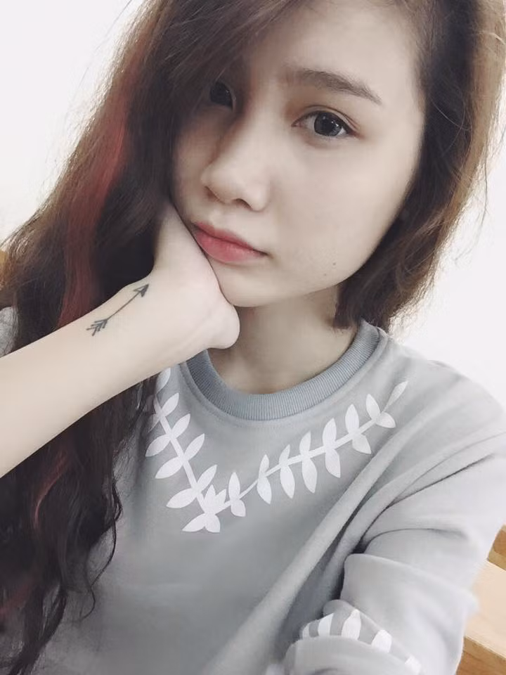 Trên trang Facebook cá nhân, nữ vlogger xinh đẹp đến từ TP.HCM hiện đang thu hút khoảng hơn 250.000 lượt theo dõi.