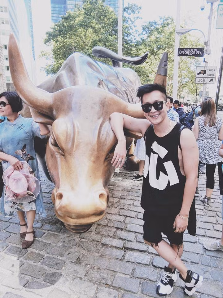 Tuy nhiên, những giả thuyết về gia thế khủng của T.T chỉ là nghi ngờ của một số cư dân mạng. Sự thật như thế nào, chỉ Quỳnh Nhi và bạn trai cô mới là người biết rõ nhất.