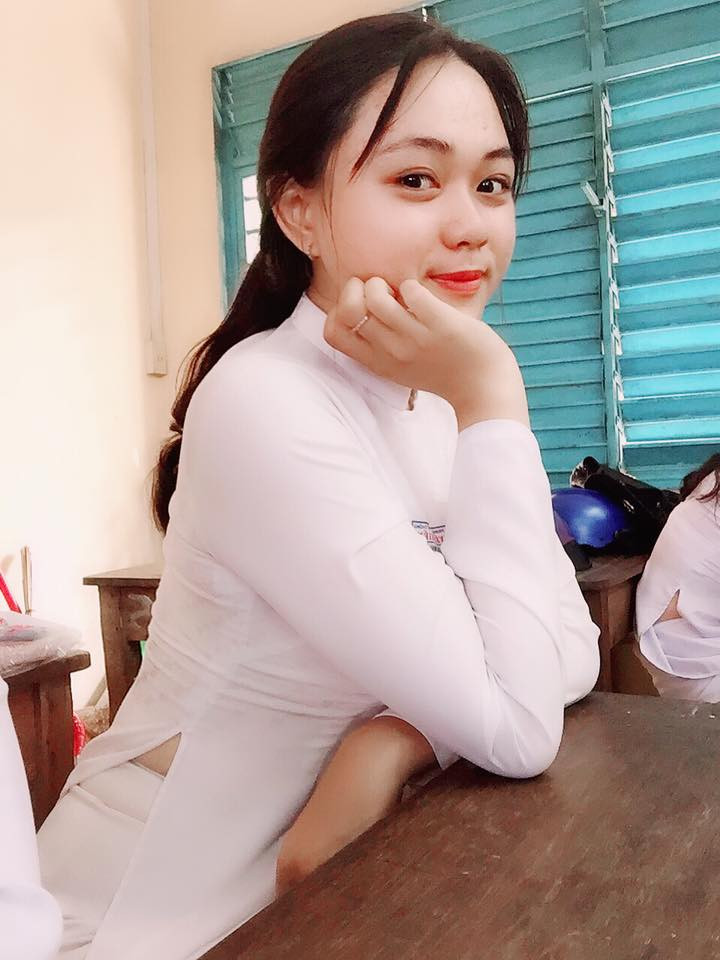 Mời đây, Quỳnh Như đăng tải clip 15s ghi lại hành trình lột xác của mình và nhanh chóng được lan truyền rộng rãi, cô bạn này còn nhận được rất nhiều câu hỏi về kinh nghiệm, bí quyết giảm cân.