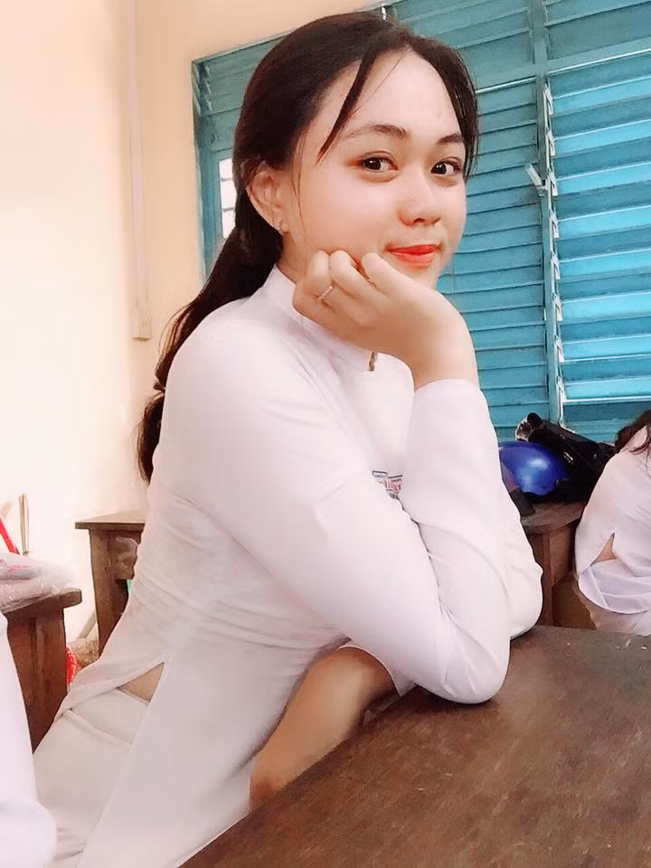 Mời đây, Quỳnh Như đăng tải clip 15s ghi lại hành trình lột xác của mình và nhanh chóng được lan truyền rộng rãi, cô bạn này còn nhận được rất nhiều câu hỏi về kinh nghiệm, bí quyết giảm cân.