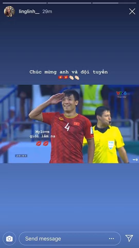 Trên MXH, Nguyễn Khánh Linh - bạn gái xinh đẹp của Tiến Dũng cũng vừa gửi lời tâm tình đến người yêu đang thi đấu tại Dubai nắng gió.