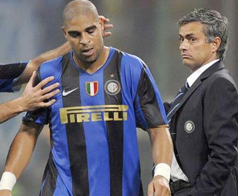 Adriano từng rất cố gắng để lấy lại phong độ ở Inter Milan, thế nhưng ít ai biết rằng cầu thủ người Brazil không thể thực hiện điều này là có bàn tay của HLV Mourinho.