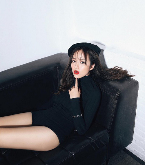 Phương Ly – cô em gái xinh đẹp của ca sĩ Phương Linh được nhiều bạn trẻ quan tâm với Instagram có 168.000 người theo dõi. Phong cách thời trang cá tính, năng động của Phương Ly giúp cô nàng có hơn 1.470.000 lượt thích.