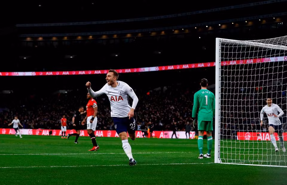  Chuyển nhượng bóng đá mới nhất từ Metro, MU sẵn sàng quay trở lại với thương vụ riksen ở phiên chợ Đông. Trong bối cảnh, Pogba đòi ra đi thì BLĐ Quỷ đỏ bổ sung tiền vệ đang thi đấu là cho Tottenham là điều cần thiết.