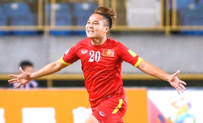 Phi Sơn là đại diện của CLB TP HCM tại lần triệu tập này.