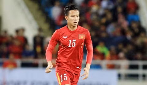 Trong ngày 30/9, HLV Park Hang Seo đã gửi bản danh sách sơ bộ 40 cầu thủ lên VFF. Cùng với bản danh sách này, nhiều CLB ở V-League cũng đã được "ướm" thông tin cầu thủ triệu tập lên tuyển Việt Nam chuẩn bị cho AFF Cup 2018. (Quế Ngọc Hải - SLNA)