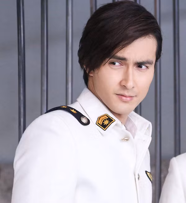 Gần đây, Cao Vỹ Quang gây "bão" trong cộng đồng yêu phim cổ trang Hoa ngữ khi đảm nhận vai nam phụ Bắc Chiến Dã trong tác phẩm Phù Dao hoàng hậu