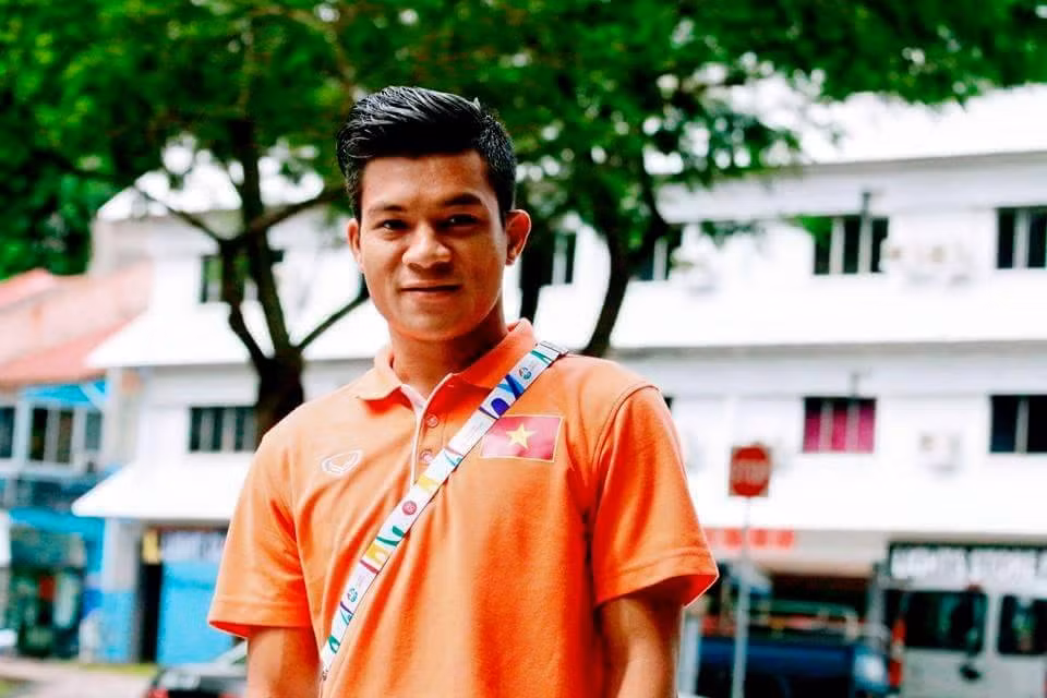 Sáng 3/6, Tấn Tài sẽ rời đội và quay trở về Việt Nam để tiếp tục điều trị chấn thương.