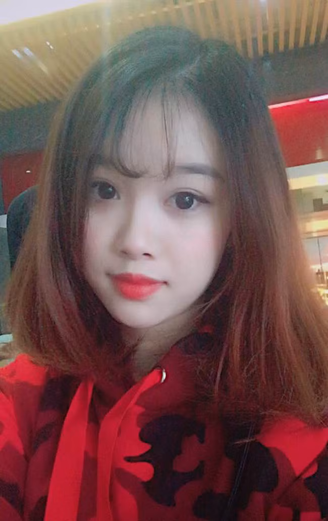 Cũng theo nhiều dân mạng nhận xét, một cô gái đáng yêu, dễ thương chính là gu bạn gái của cầu thủ Văn Toàn và Trang Nhung đáp ứng đủ mọi các yếu tố đó. Ảnh sử dụng trong bài: Instagram nhân vật.