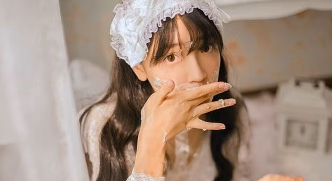 Sau những biến cố của mình, lượng người theo dõi trang cá nhân của cô nàng du học sinh xứ Trung đã nhanh chóng cán mốc 45.000 người.