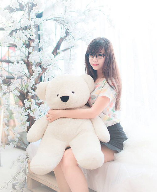 Mỹ Hạnh cũng mong muốn có thể mở được một cửa hàng trang điểm cho riêng mình.