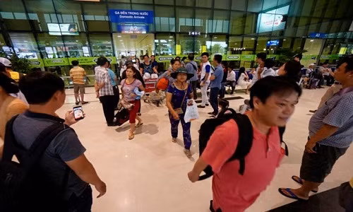 Tan so dai khong luu Tan Son Nhat bi 