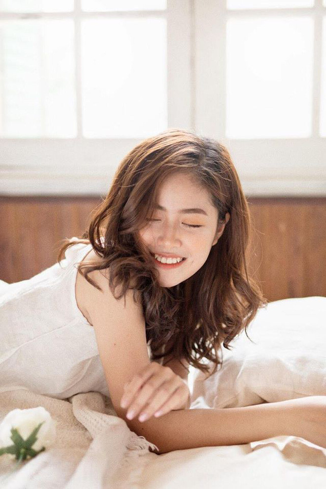 Với Hạnh Lê công việc làm mẫu ảnh khá thú vị vì rèn luyện cho cô sự tự tin trước đám đông, khả năng hòa đồng và trau dồi kĩ năng giao tiếp.