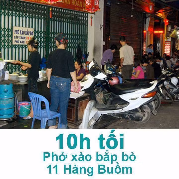 Phở Xào bắp bò Hàng Buồm.
