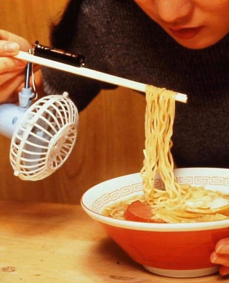  Phát minh sáng tạo để giúp các bạn ăn mì nhanh.