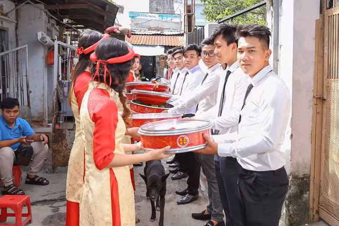 Mới đây, những hình ảnh dở khóc dở cười khi các thú cưng phá đám cưới vô tình được các nhiếp ảnh gia ghi lại không chỉ khiến quan viên hai họ bối rối mà còn khiến cư dân mạng được một tràng cười vỡ bụng.