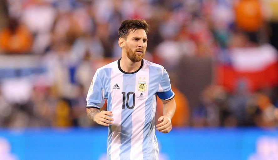 Messi trở thành mục tiêu số 1 của Inter Milan, khi các nhân vật chóp bu ở đội bóng Italia muốn có Messi để làm đối trọng với Ronaldo tại Juventus.