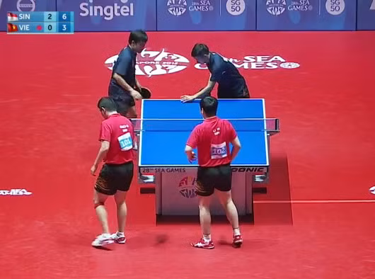 Ban tin SEA Games 28: VDV Viet Nam do bo xuong Singapore-Hinh-2