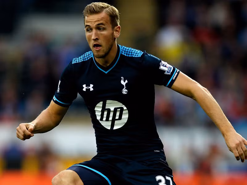 Dù Tottenham là CLB có tham vọng và tiềm lực tài chính nhưng nếu muốn có cơ hội phô diễn hết tài hoa của mình, tuyển thủ người Anh nên tìm đến những đội bóng danh tiếng hơn như Man United hay Real Madrid để chứng minh tên tuổi của mình.