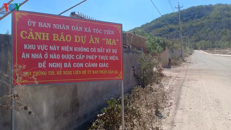 Khu đất từng bị chính quyền xã Tóc Tiên cảnh báo dự án "ma" hiện cũng vắng bóng người.
