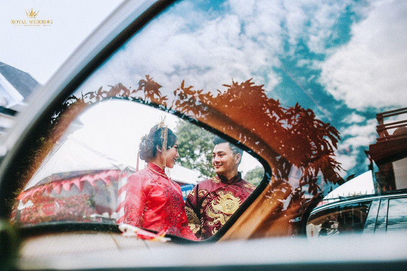 Theo cô dâu Phi Yến, muốn giữ gìn được tình yêu bền vững thì phải biết tin tưởng, tôn trọng và nhường nhịn lẫn nhau.