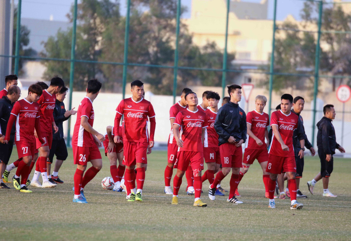 Địa điểm tập luyện của đội tuyển Việt Nam cách khách sạn Holiday Villa khoảng 20 phút di chuyển xe bus.