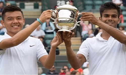 Ly Hoang Nam tang 34 bac tren BXH ATP thang 7