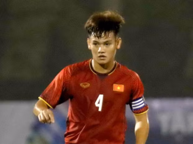 Như đã biết, HLV Park Hang-seo cùng với U23 Việt Nam chuẩn bị bước vào VCK U23 châu Á mà thiếu vắng những cái tên làm nên thành công tại SEA Game 30 như Hùng Dũng, Văn Hậu và Trọng Hoàng. Tuy nhiên, ông thầy người Hàn cũng đã có những phương án dự phòng.