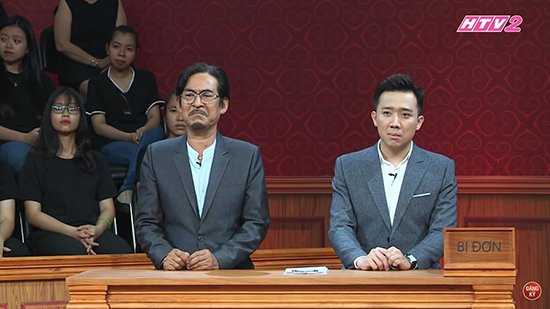 Luật sự bị đơn Trấn Thành cùng thân chủ.