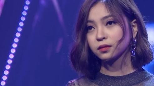 Tuy nhiên, ở bản thân Quang Hải không muốn bạn gái mình là người của showbiz.