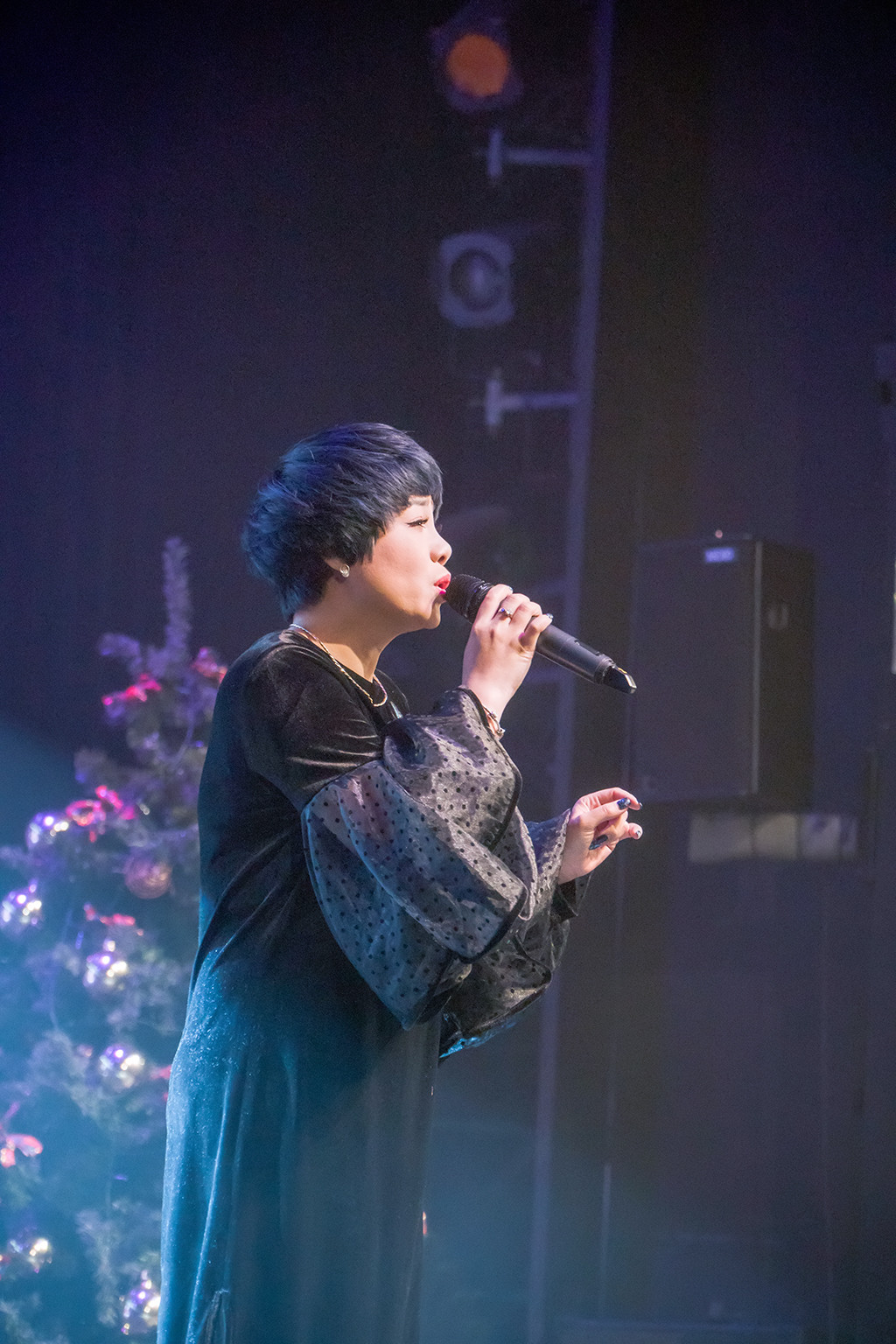 Khi được hỏi về gia đình, Ngọc Khuê trải lòng: "Với Khuê gia đình là quan trọng nhất. Kiếm tiền chạy show cả năm rồi nên dịp nghỉ tết nguyên đán sắp tới Khuê sẽ dành hết thời gian cho gia đình và những người thân yêu.