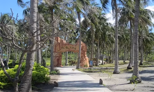 Khung cảnh thanh bình trên đảo Thạch Hầu.